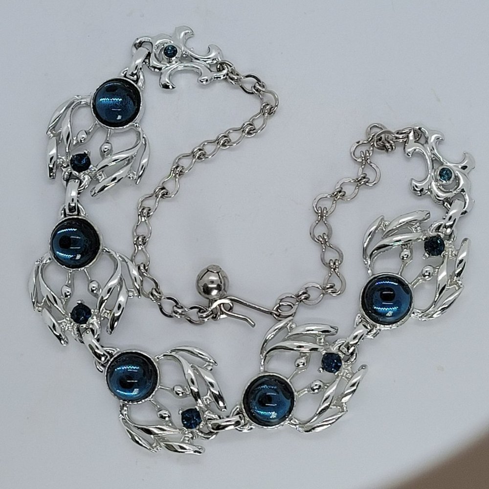 Silver Tone and Blue Glass Choker Necklace adjustable 12.5" to 15.5"
